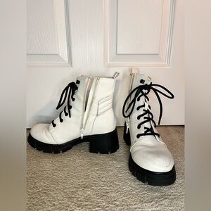 White Lace-Up Combat Ankle Boots – Women’s 6.5